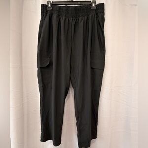 Women's Old Navy SkeekTech Black Cargo Pants